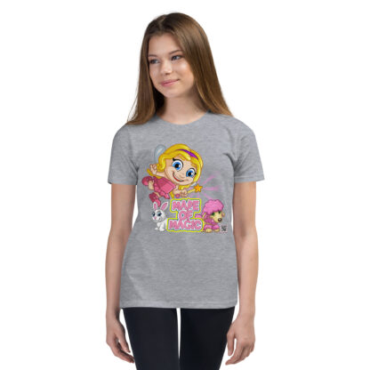 A girl wearing a t-shirt with the words " little miss piggy ".